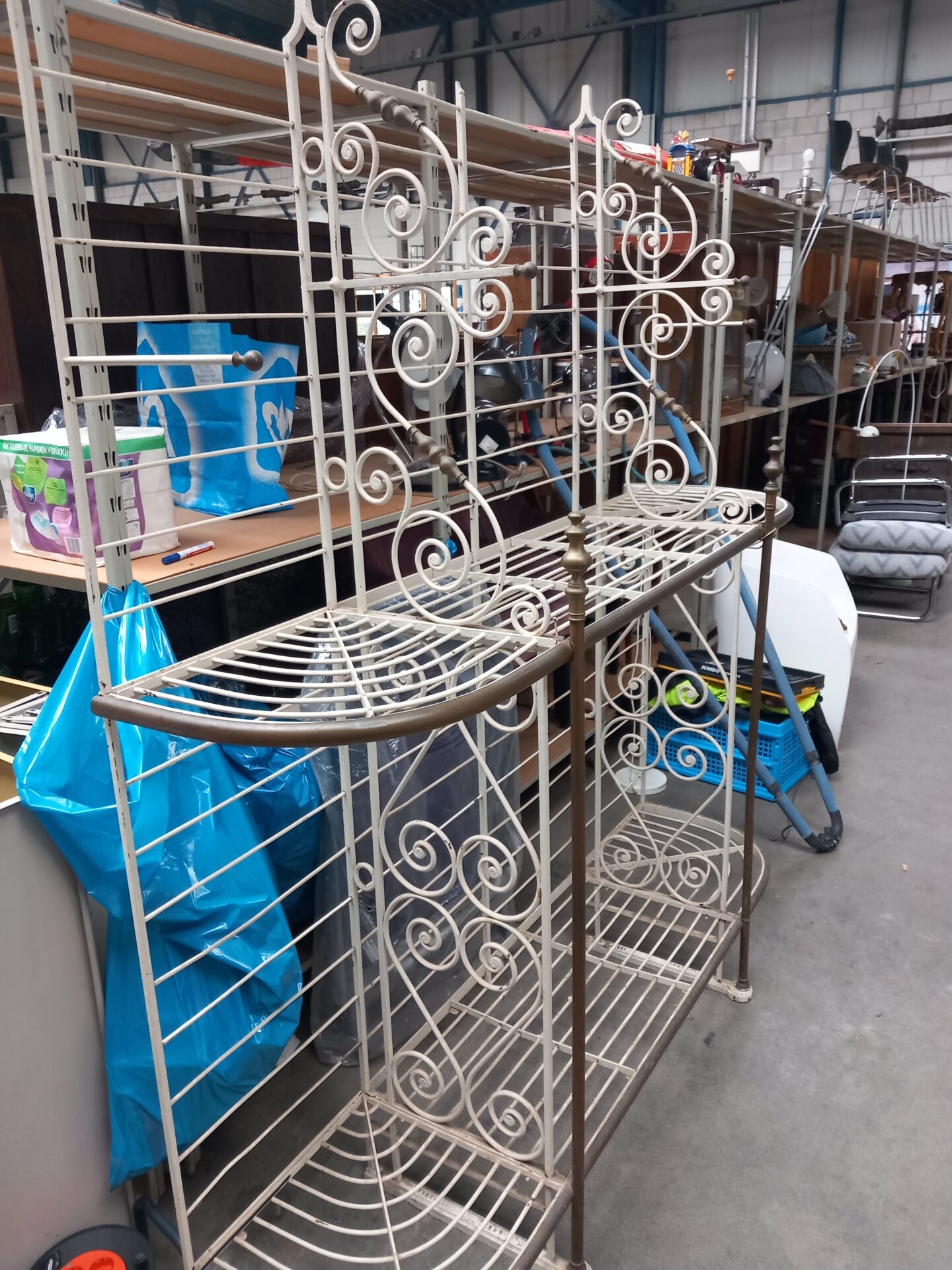 Brocante frans bakkersrek