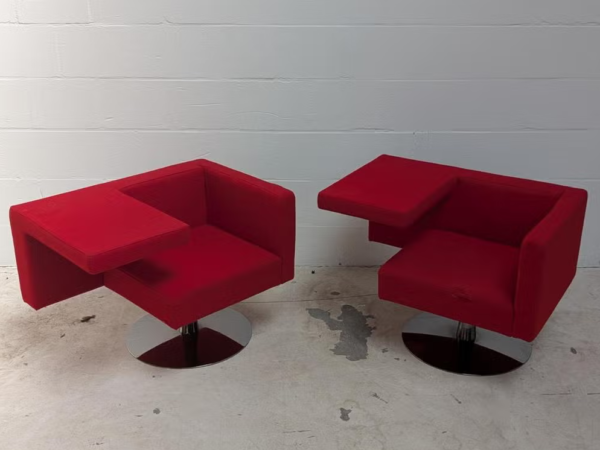 Set van 2 rode Offecct Solitaire stoelen