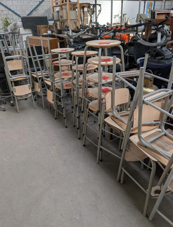 95+ Gebruikte Hoge School Tafels met Krukken