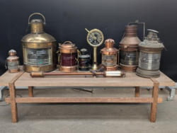 Antieke Scheepsverlichting & Maritieme Decoratie Collectie