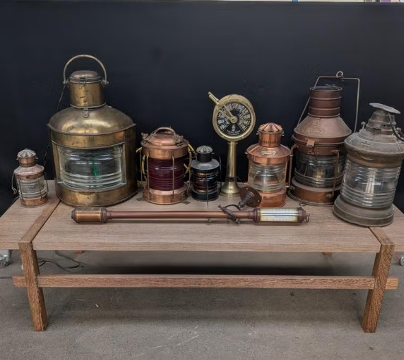 Antieke Scheepsverlichting & Maritieme Decoratie Collectie