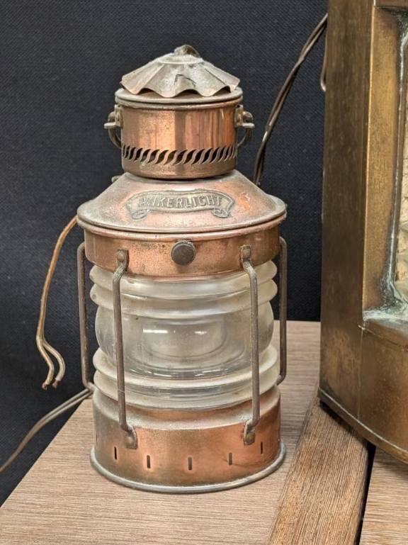 Antieke Scheepsverlichting & Maritieme Decoratie Collectie
