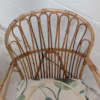 Vintage rotan stoel met bijzettafel