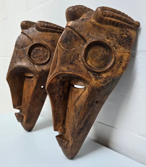 Afrikaanse maskers houtsnijdwerk