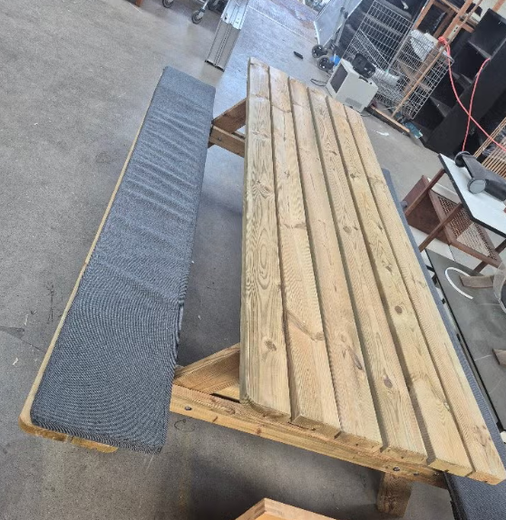 Picknicktafel 2.40m